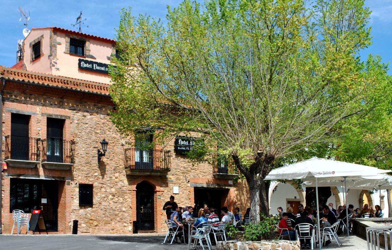 Hotel Villa De Berzocana Exterior photo